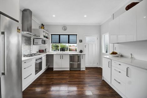 Photo of property in 43 Seyton Street, Stratford, 4332