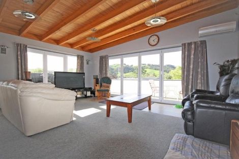 Photo of property in 23 Marlin Place, Whiritoa, Whangamata, 3691