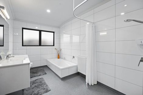 Photo of property in 26a Albion Street, Hawera, 4610