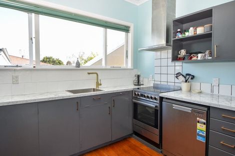 Photo of property in 18a Fisher Place, Carterton, 5713