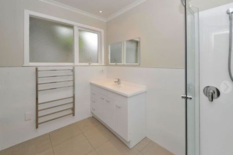 Photo of property in 1 Iorangi Place, Hillpark, Auckland, 2102
