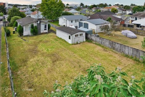 Photo of property in 6 Alamein Place, Pukekohe, 2120
