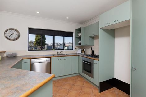 Photo of property in 6b Queen Road, Bellevue, Tauranga, 3110