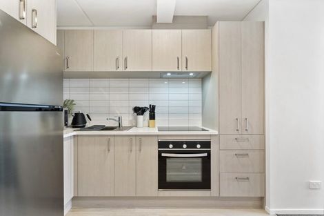 Photo of property in 206/9 East Street, Papakura, 2110