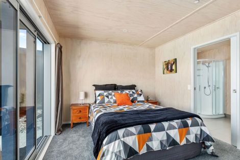 Photo of property in 18 Rochdale Road, Riversdale Beach, Masterton, 5872