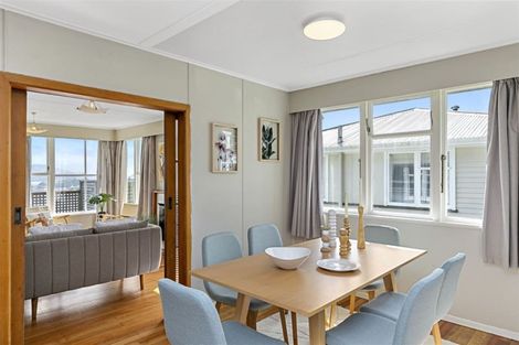 Photo of property in 18 Ahuriri Street, Strathmore Park, Wellington, 6022