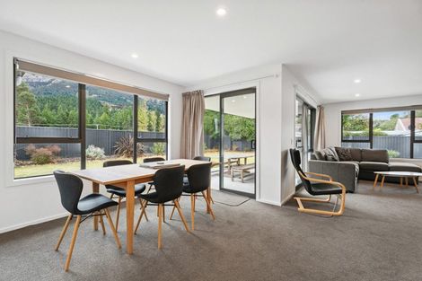 Photo of property in 13 Edna Lane, Lake Hawea, 9382