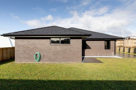 Photo of property in 10 Brendan Close, Omokoroa, 3114