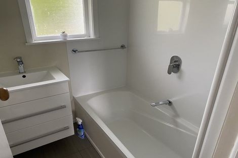 Photo of property in 30a Saint Ronans Avenue, Waterloo, Lower Hutt, 5011