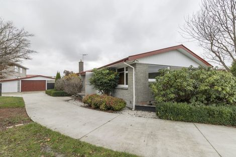 Photo of property in 77 Veitches Road, Casebrook, Christchurch, 8051