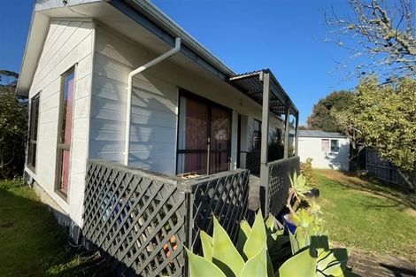 Photo of property in 36 Meadowvale Rise, Titirangi, Auckland, 0604