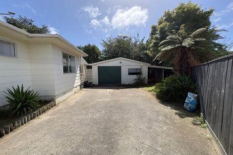Photo of property in 90 Strathmore Avenue, Levin, 5510