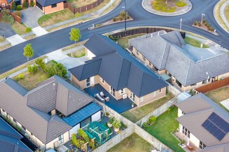 Photo of property in 15 Chalgrove Road, Huntington, Hamilton, 3210