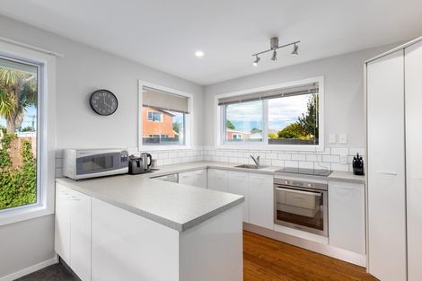 Photo of property in 29 Horton Place, Avondale, Christchurch, 8061