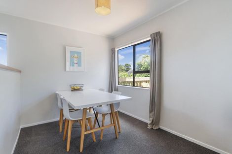 Photo of property in 1/6 Mona Vale, West Harbour, Auckland, 0618