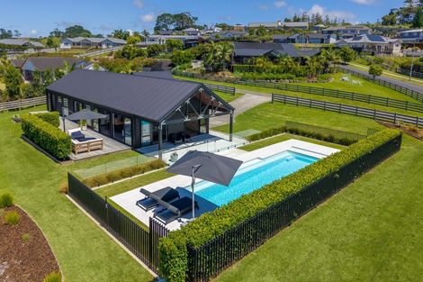 Photo of property in 81 Solan Drive, Waimauku, 0812
