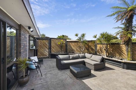 Photo of property in 20 Churchill Terrace, Waiuku, 2123