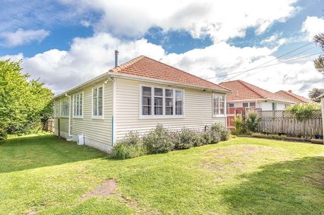 Photo of property in 6 Elm Street, Gonville, Whanganui, 4501