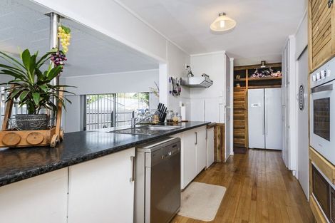 Photo of property in 19 Fields Road, Manurewa, Auckland, 2102