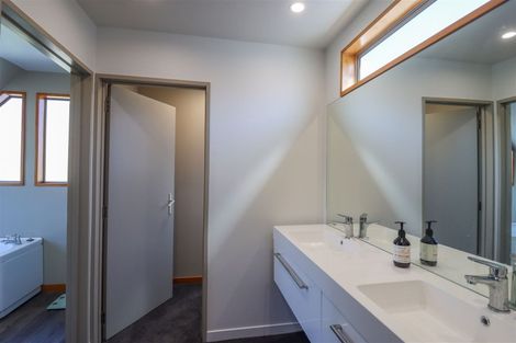 Photo of property in 35 Ashbury Avenue, Waimataitai, Timaru, 7910