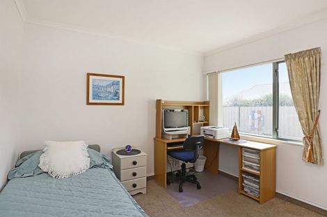 Photo of property in 3 Aintree Place, Taradale, Napier, 4112