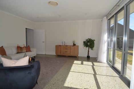 Photo of property in 4 Avalanche Place, Wanaka, 9305