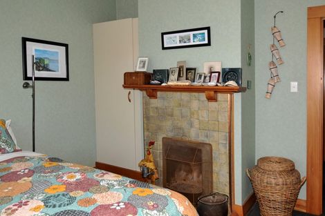 Photo of property in 132 Surrey Street, Forbury, Dunedin, 9012