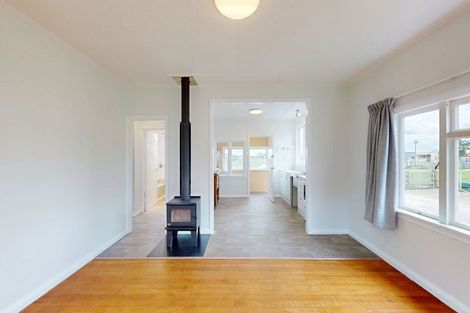 Photo of property in 25 Boulton Road, Levin, 5510