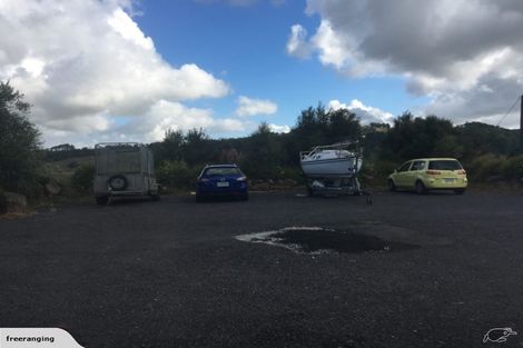 Photo of property in 1283 State Highway 16, Waimauku, 0883