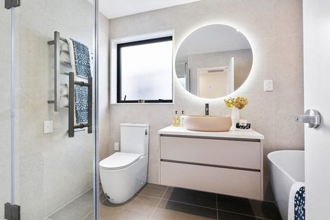 Photo of property in 12d Rewi Street, Torbay, Auckland, 0630