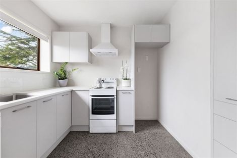 Photo of property in 1/9 Parrs Cross Road, Henderson, Auckland, 0612