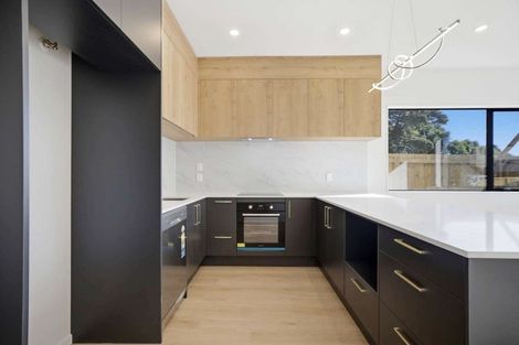 Photo of property in 6 Stableford Crescent, Opaheke, 2113