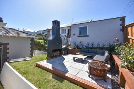 Photo of property in 1 Oakland Street, Andersons Bay, Dunedin, 9013