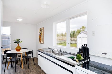 Photo of property in 78 Willoughby Street, Halcombe, Feilding, 4779