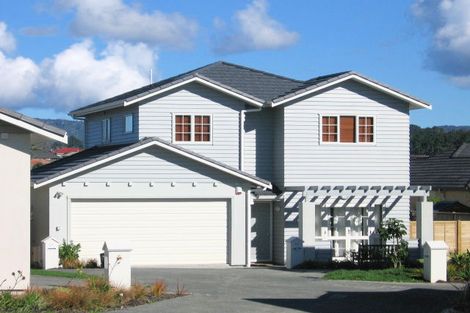 Photo of property in 19 Mulvaney Crescent, Henderson, Auckland, 0612