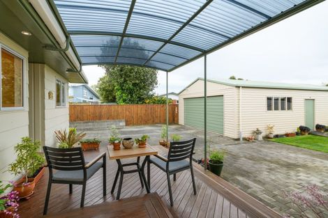 Photo of property in 70 Sherwill Street, Feilding, 4702