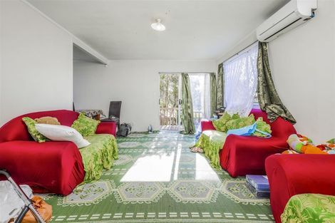 Photo of property in 3/10 Penion Drive, Flat Bush, Auckland, 2023