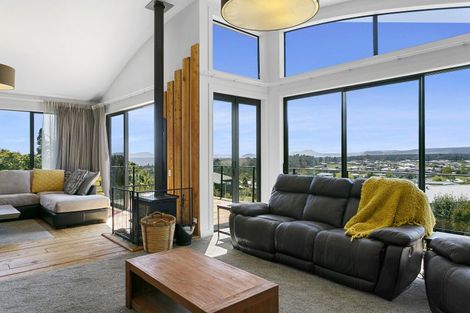 Photo of property in 9 Paurini Place, Motuoapa, Turangi, 3382