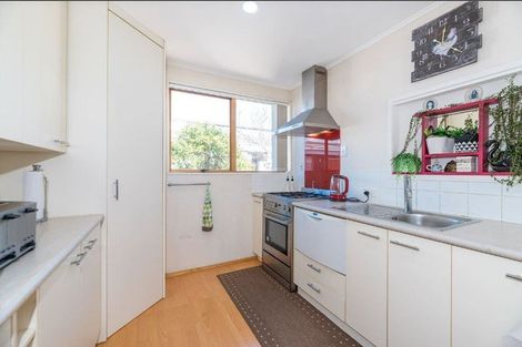 Photo of property in 1/1 Akehurst Avenue, New Lynn, Auckland, 0600