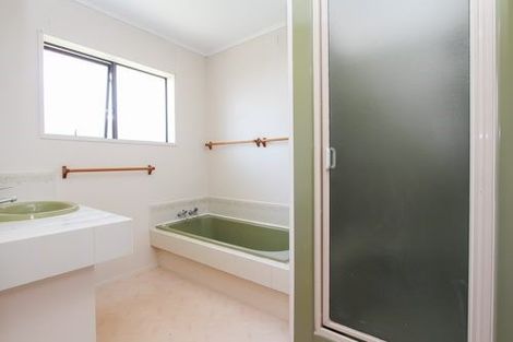 Photo of property in 22 Knightsbridge Place, Dinsdale, Hamilton, 3204