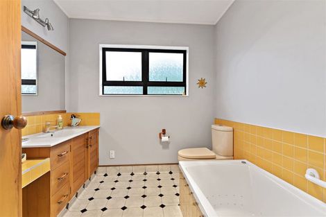 Photo of property in 1a Jordan Street, Hikurangi, 0114