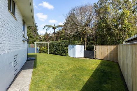 Photo of property in 15 Tainui Terrace, Inglewood, 4330