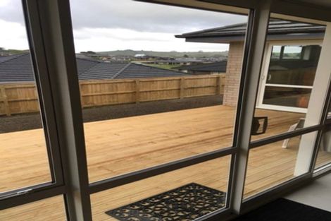 Photo of property in 42 Raithburn Terrace, Pokeno, 2402