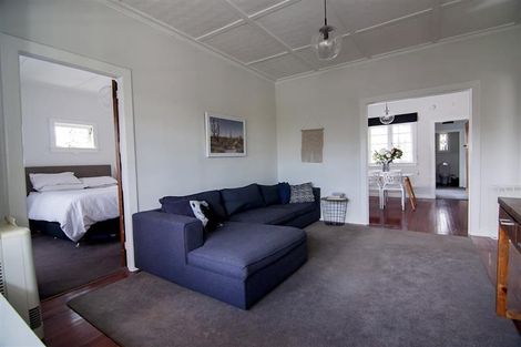 Photo of property in 16 Burrows Place, Frankton, Hamilton, 3204