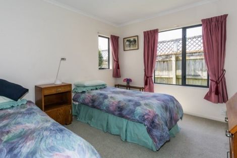 Photo of property in 12b Arataki Road, Havelock North, 4130