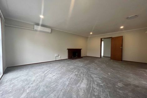 Photo of property in 2 Kohekohe Street, New Lynn, Auckland, 0600