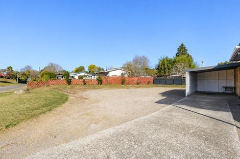 Photo of property in 2 Ngareta Road, Mourea, Rotorua, 3074