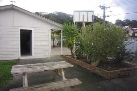 Photo of property in 52 Kilbirnie Crescent, Kilbirnie, Wellington, 6022