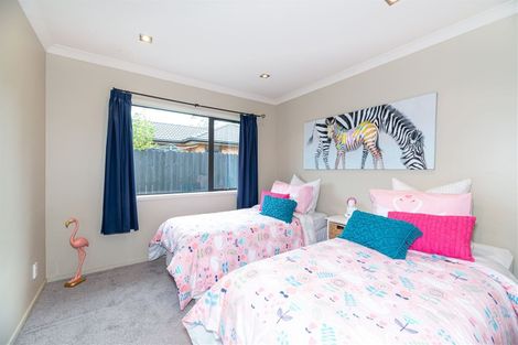 Photo of property in 61 Sapperton Drive, Henderson, Auckland, 0612