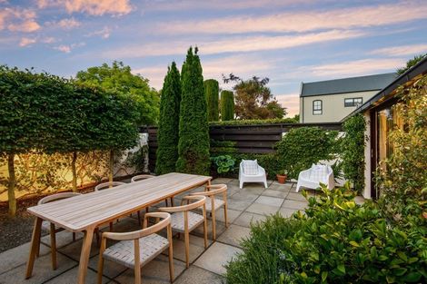 Photo of property in 16 Office Road, Merivale, Christchurch, 8014